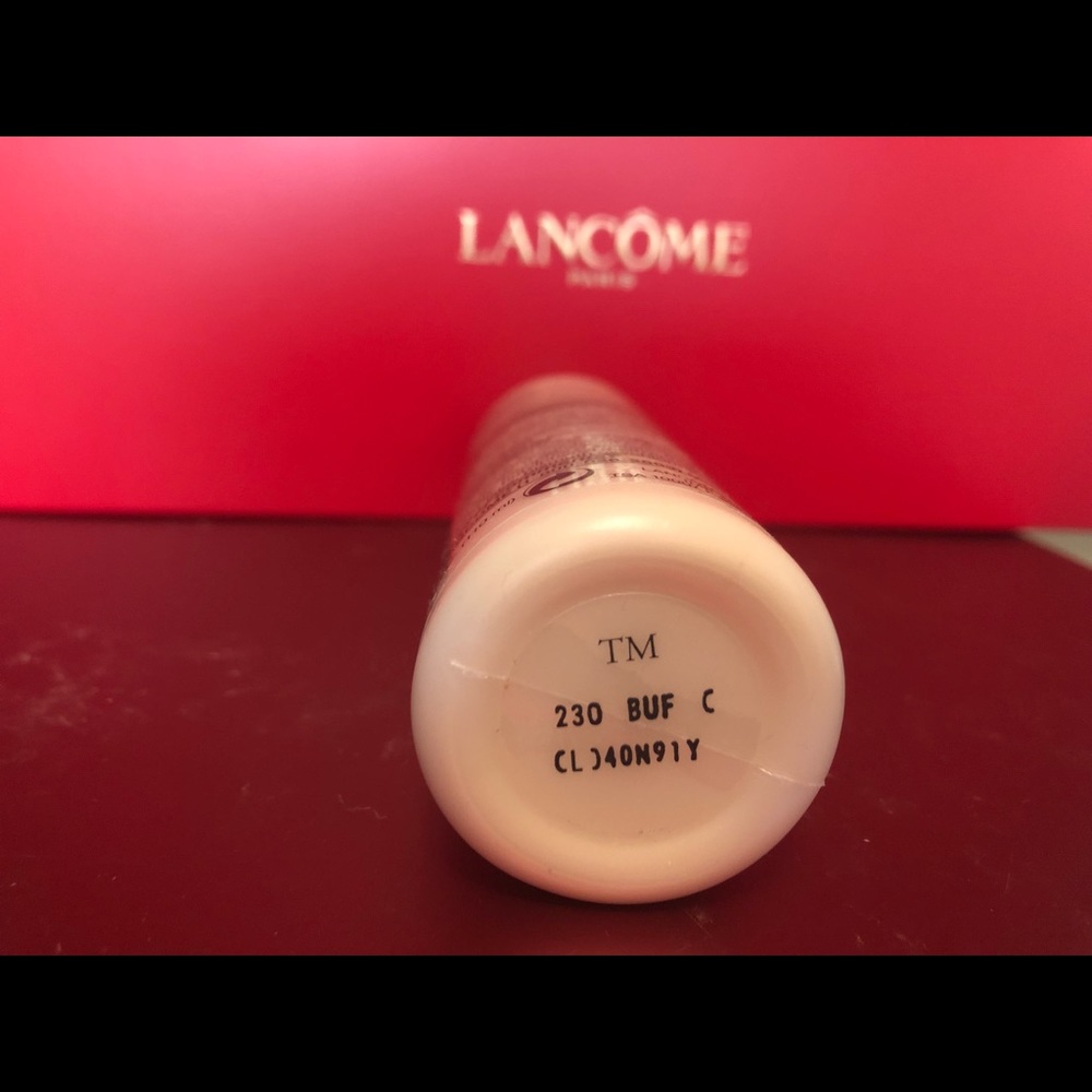 Lancôme TEINT MIRACLE NEW Dram PRO SIZE foundation - Picture 4 of 10